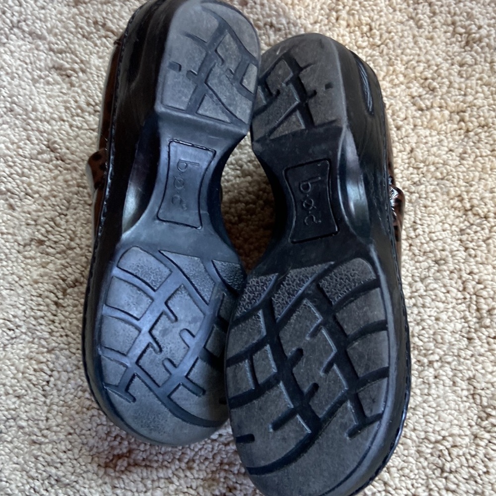 Boc Clogs - image 4